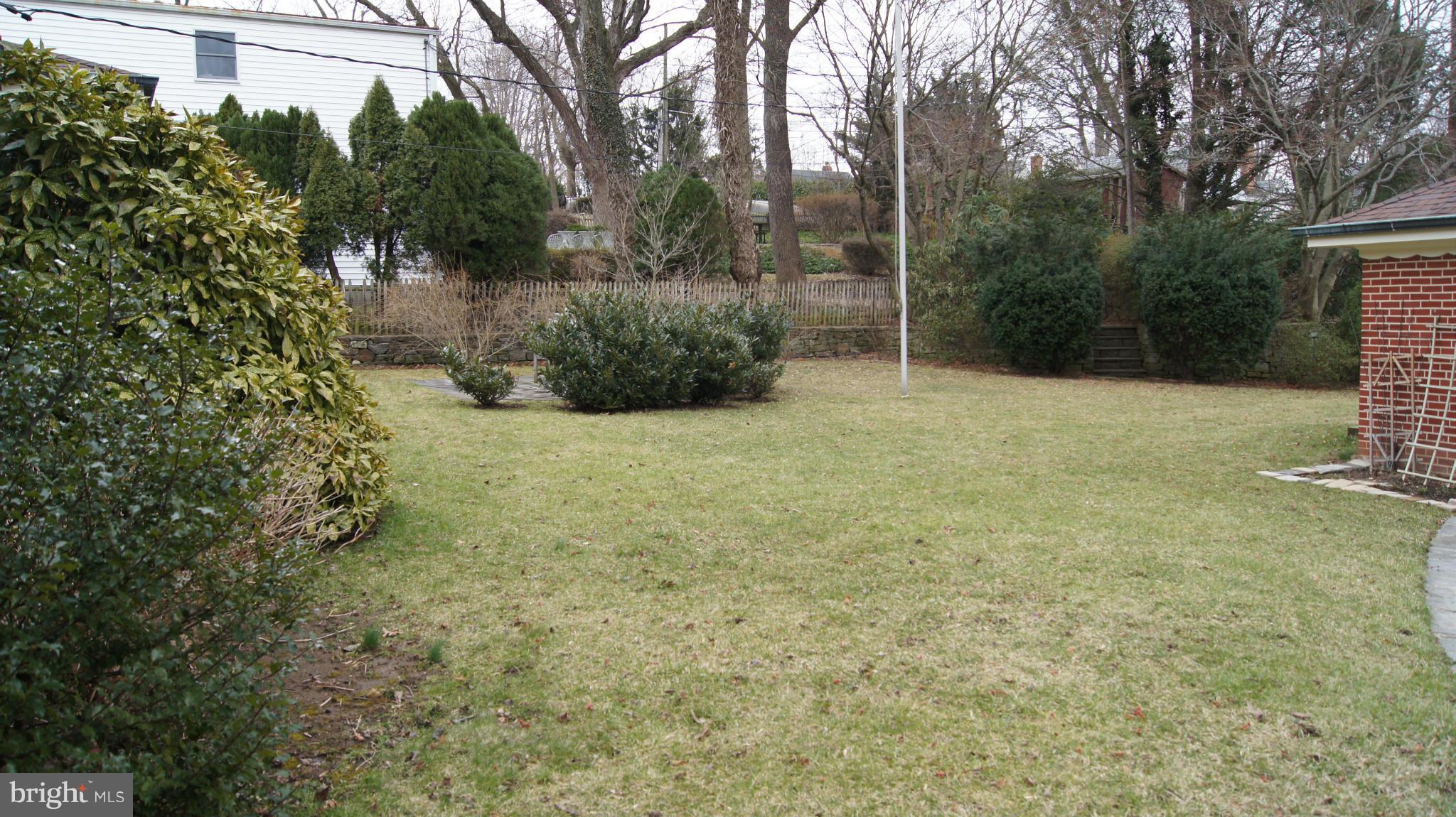 7314 Knollwood Road Baltimore, MD 21286 - Photo 28 of 30 View of yard