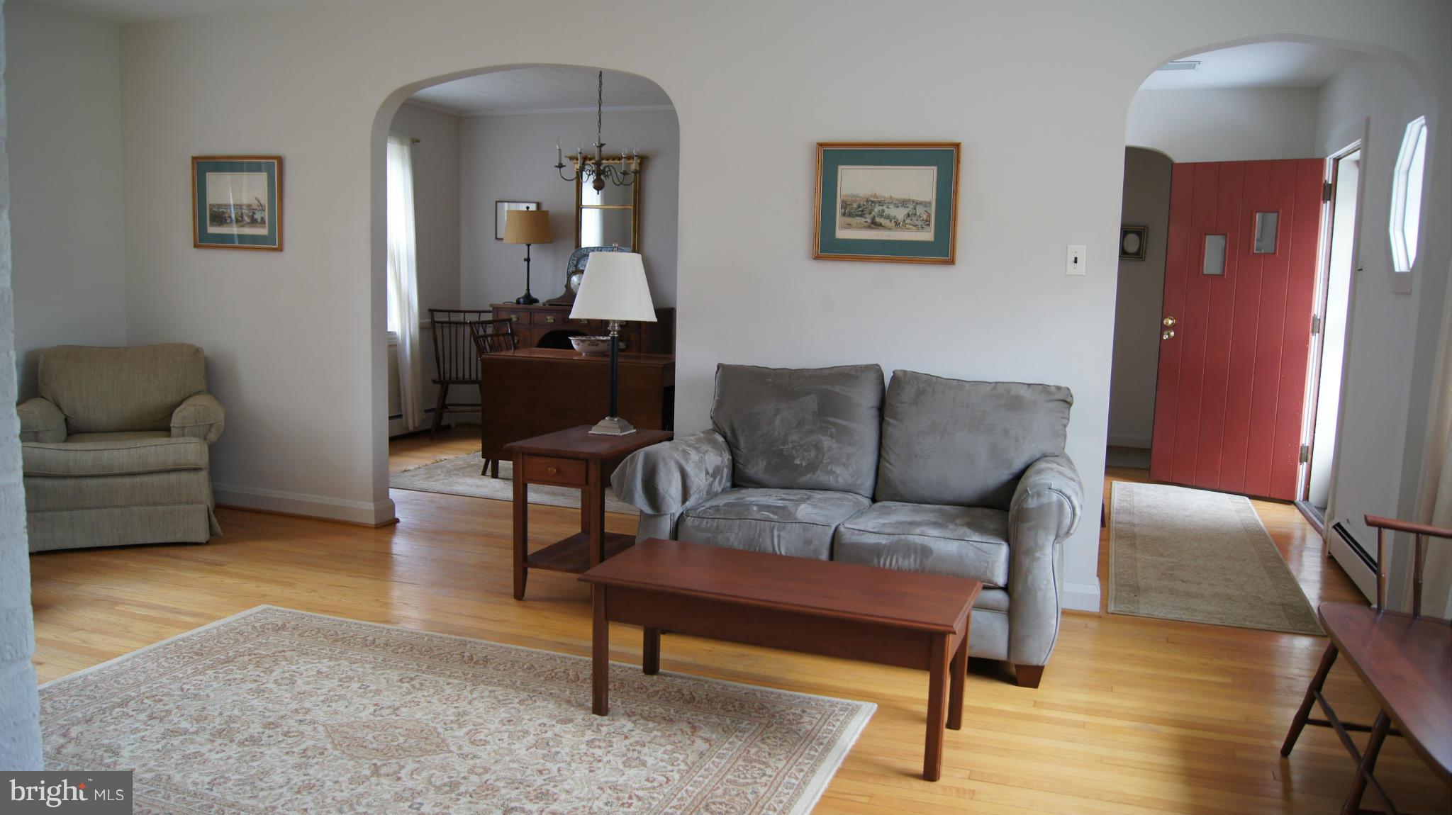 7314 Knollwood Road Baltimore, MD 21286 - Photo 8 of 30 Archways lead to all rooms