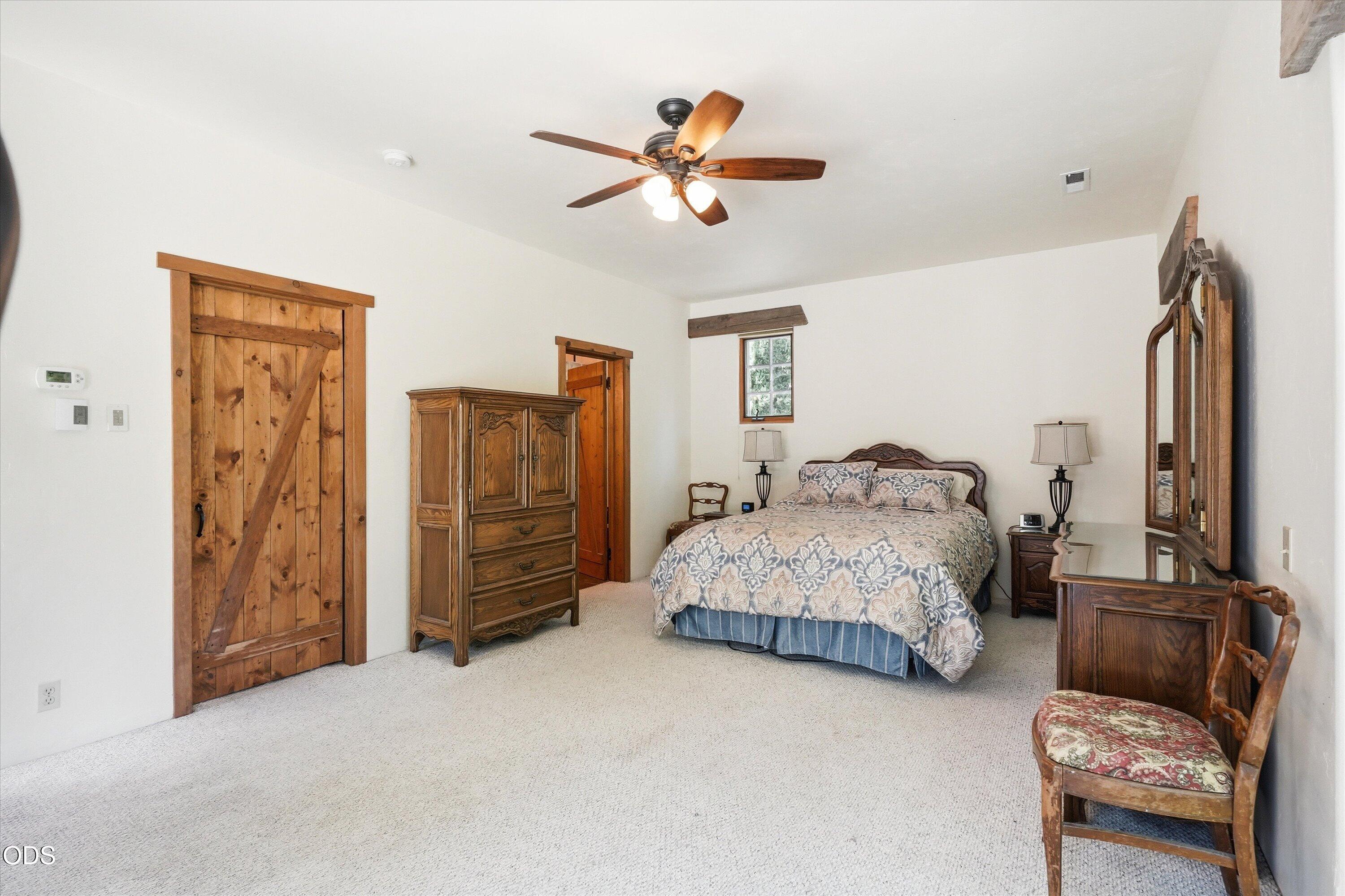 2298 Camp Baker Road Medford, OR 97501 - Photo 17 of 58