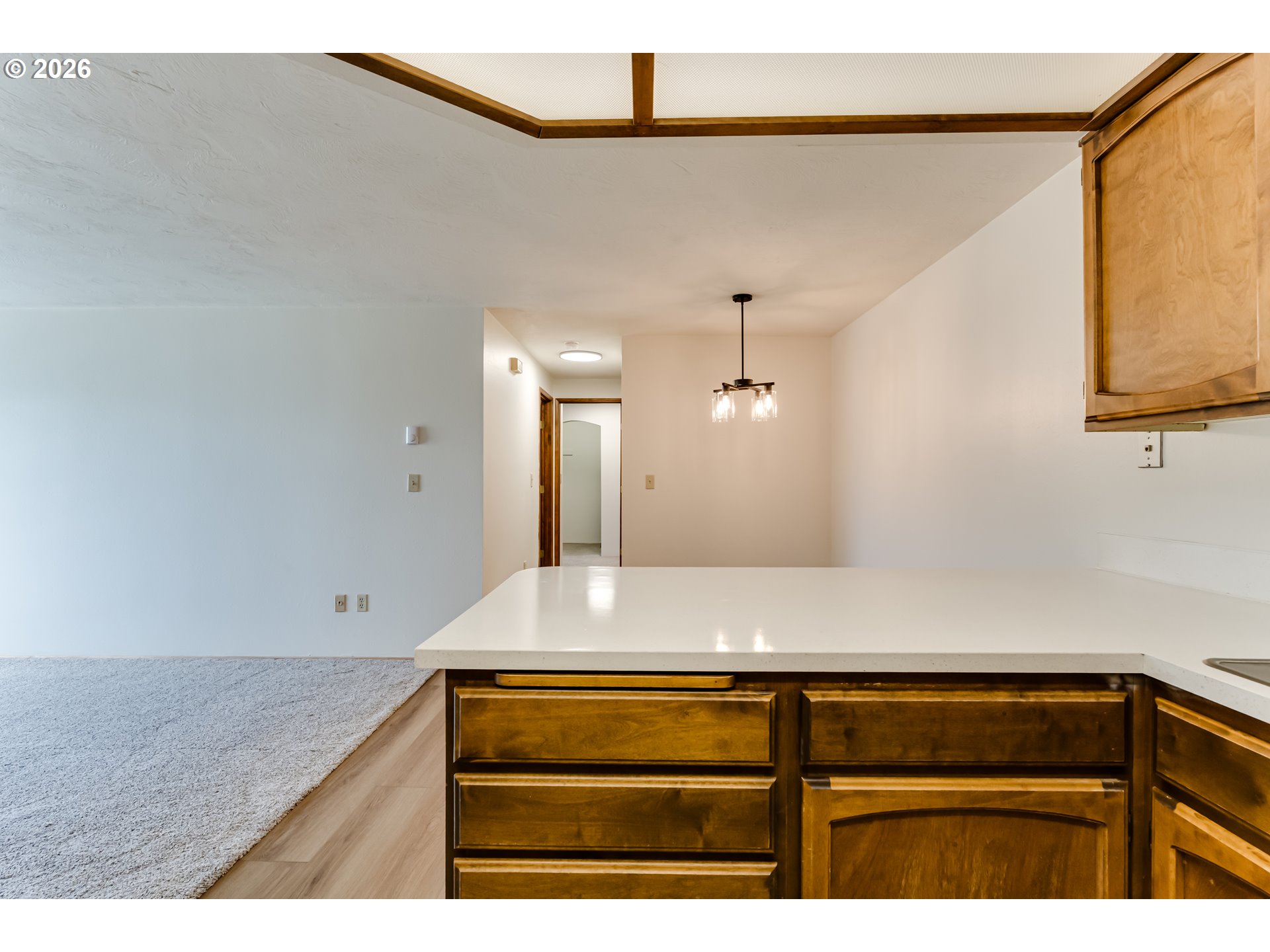 650 Harlow Road, Unit 256 Springfield, OR 97477 - Photo 10 of 32 Kitchen/Dining Room