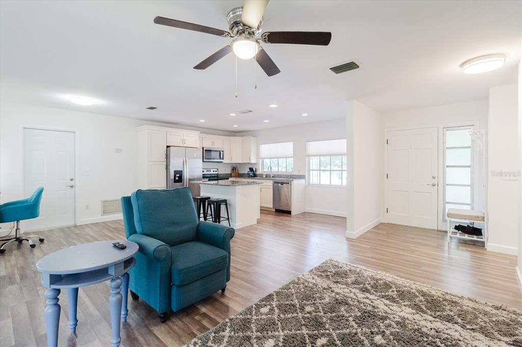 2032 West Ridge Drive Clearwater, FL 33763 - Photo 9 of 72