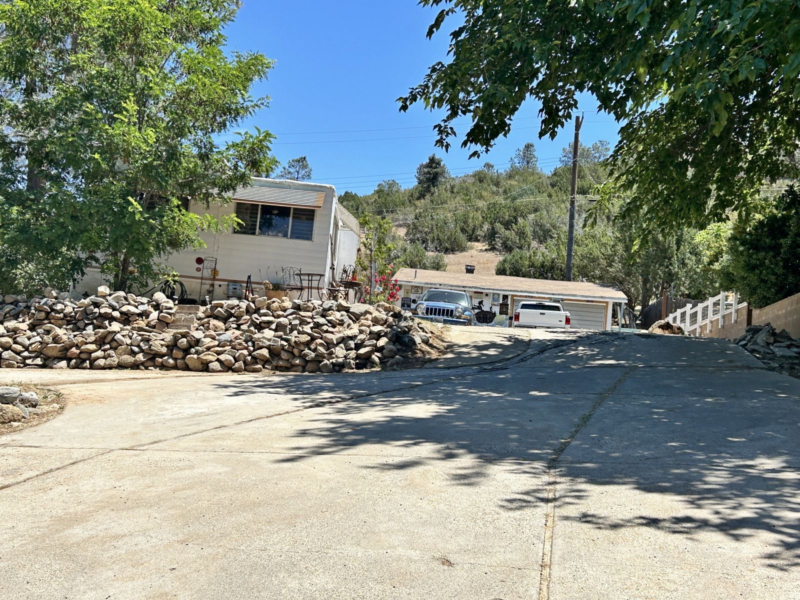 107 Kellen Way Bodfish, CA 93205 - Photo 2 of 10