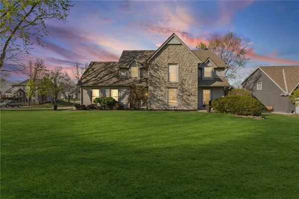 $635,000 | 11505 Lowell Avenue, Overland Park, KS 66210