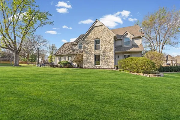 $635,000 | 11505 Lowell Avenue, Overland Park, KS 66210