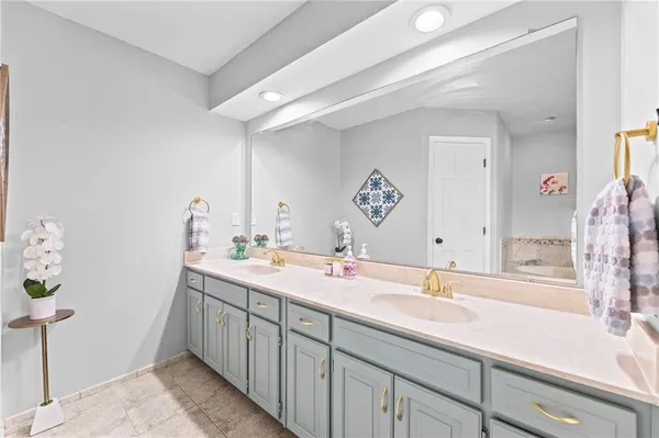 $635,000 | 11505 Lowell Avenue, Overland Park, KS 66210