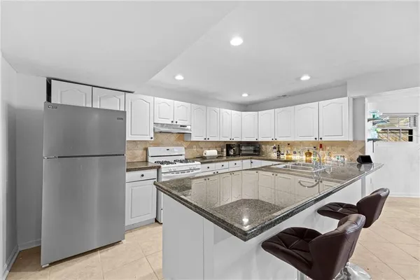 $635,000 | 11505 Lowell Avenue, Overland Park, KS 66210