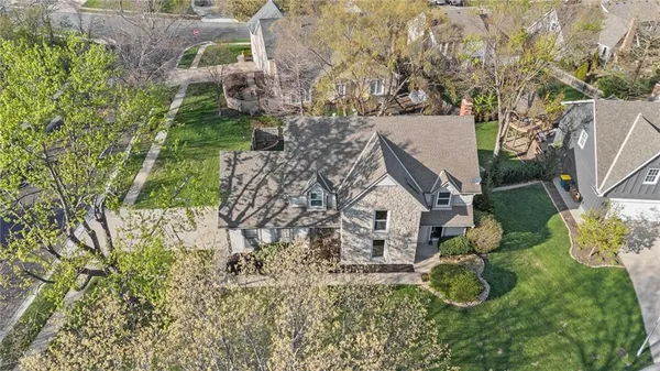 $635,000 | 11505 Lowell Avenue, Overland Park, KS 66210