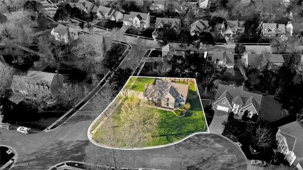 $635,000 | 11505 Lowell Avenue, Overland Park, KS 66210