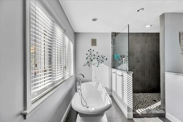 $1,850,000 | 14 Ryder Road, North Falmouth, MA 02556