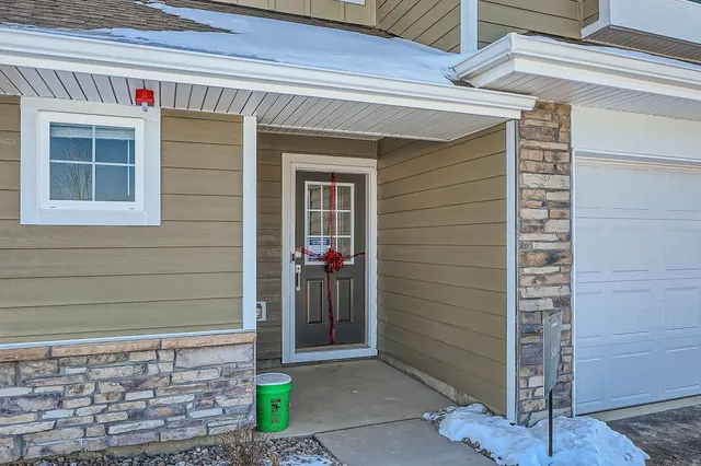 $2,600 | 1082 Jubert Drive, Medina, MN 55340