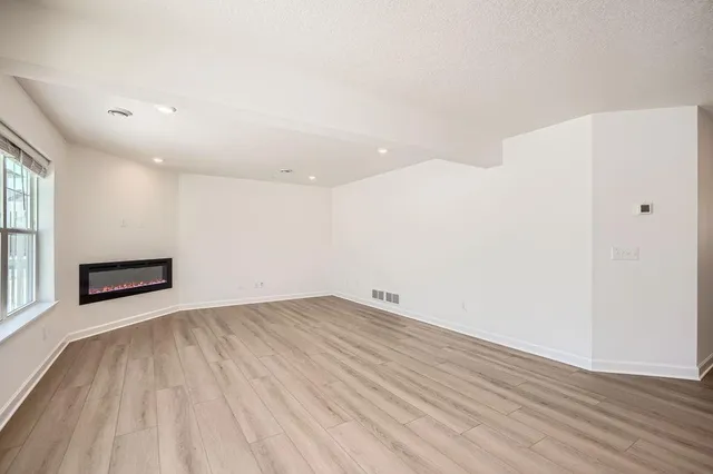 $2,600 | 1082 Jubert Drive, Medina, MN 55340