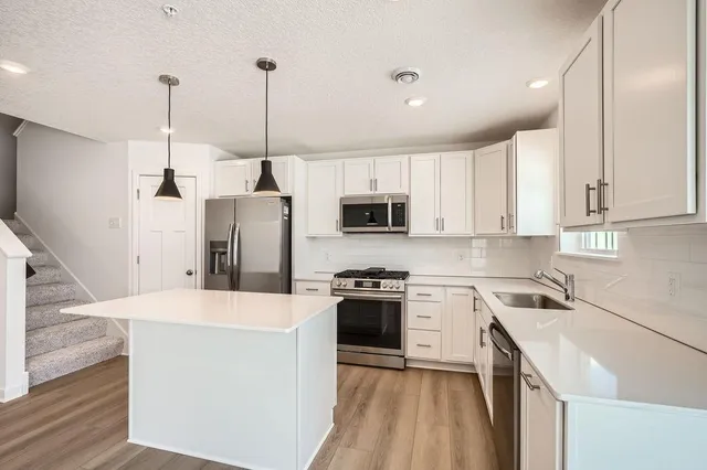 $2,600 | 1082 Jubert Drive, Medina, MN 55340