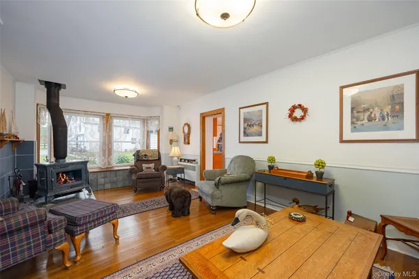 $800,000 | 2327 Salt Point Turnpike, Clinton Corners, NY 12514