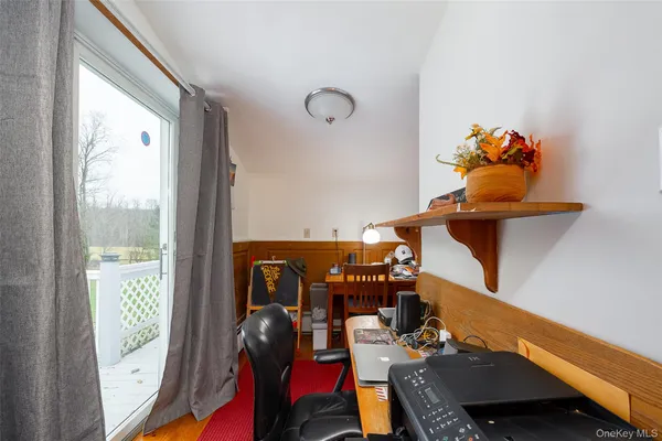 $800,000 | 2327 Salt Point Turnpike, Clinton Corners, NY 12514