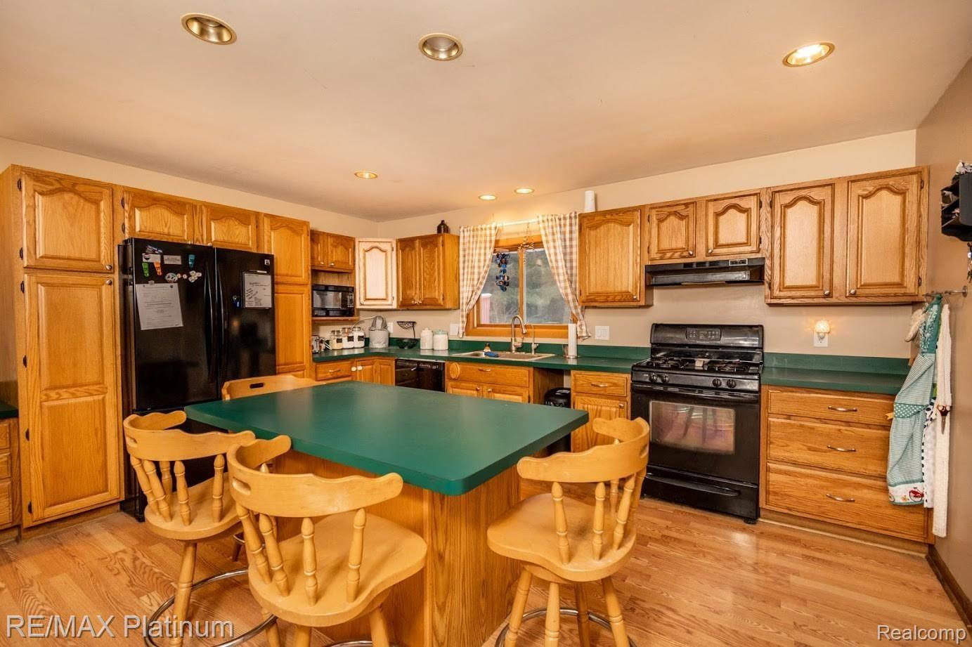 3351 East Dean Road Howell, MI 48855 - Photo 18 of 33 DSC_4080.jpg