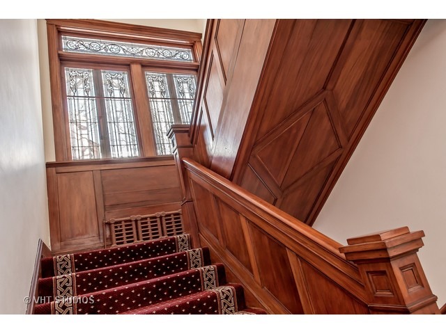 111 Broadway Avenue Wilmette, IL 60091 - Photo 16 of 25 a view of an outdoor space