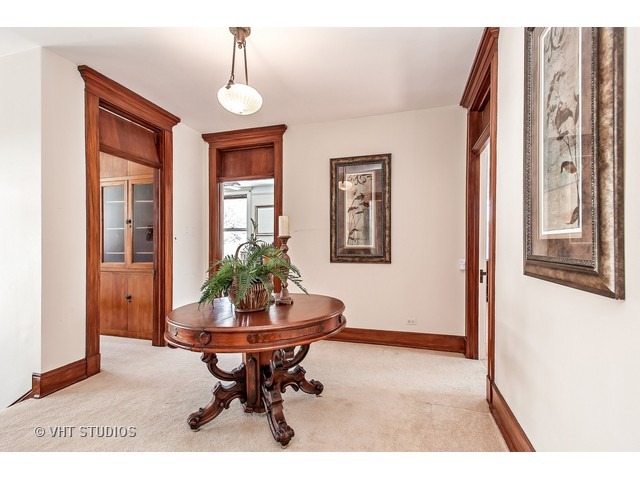 111 Broadway Avenue Wilmette, IL 60091 - Photo 17 of 25 a workspace with furniture and window