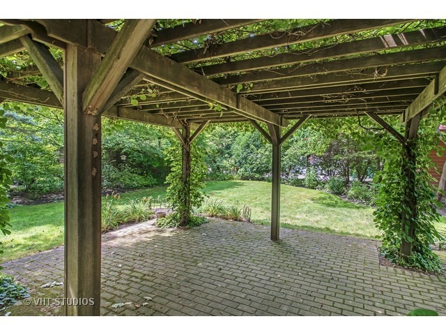 111 Broadway Avenue Wilmette, IL 60091 - Photo 25 of 25 a view of outdoor space