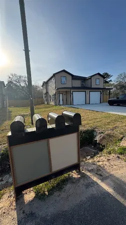 $1,700 | 121 South 10th Street, Unit A, Conroe, TX 77301