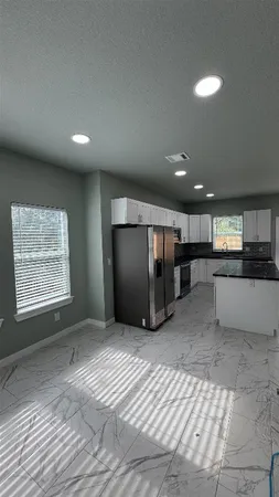 $1,700 | 121 South 10th Street, Unit A, Conroe, TX 77301