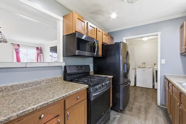 $170,000 | 170 Beyne Street, Mount Clemens, MI 48043