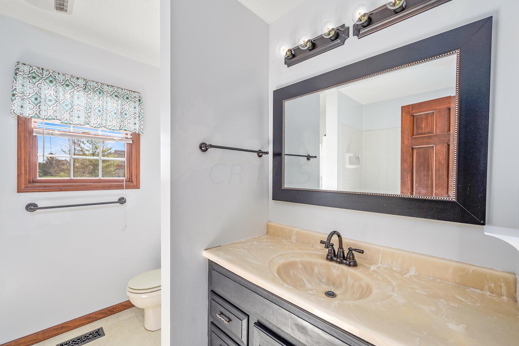 588 Main Road Delaware, OH 43015 - Photo 31 of 45 Master baath