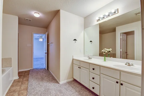 $2,495 | 3223 Zephyr Glen Way, Houston, TX 77084