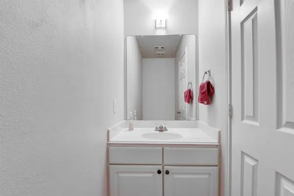 $2,495 | 3223 Zephyr Glen Way, Houston, TX 77084