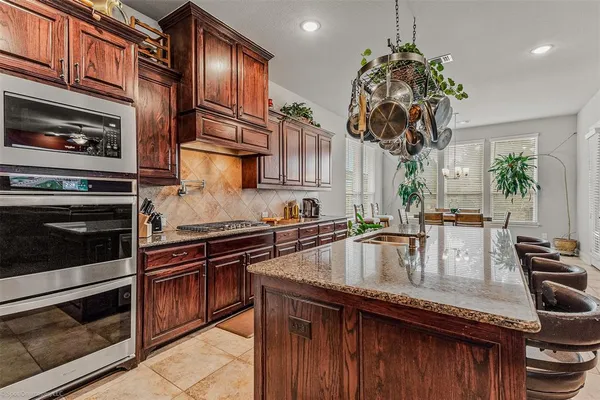 $549,000 | 2604 Sunset Bay Lane, Nevada, TX 75173