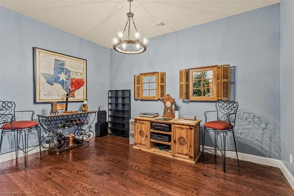 $549,000 | 2604 Sunset Bay Lane, Nevada, TX 75173