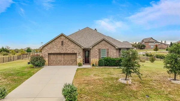$549,000 | 2604 Sunset Bay Lane, Nevada, TX 75173