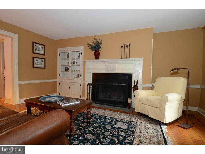 203 Pennington Road Paoli, PA 19301 - Photo 5 of 25 Living Room