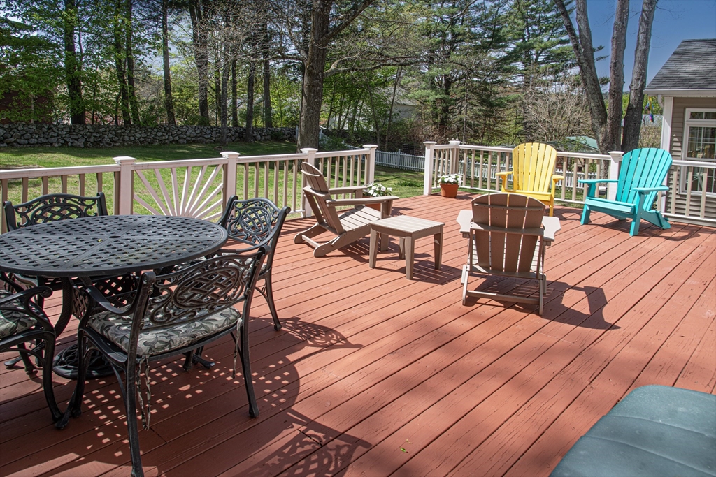 15 Evergreen Road Northampton, MA 01053 - Photo 6 of 34