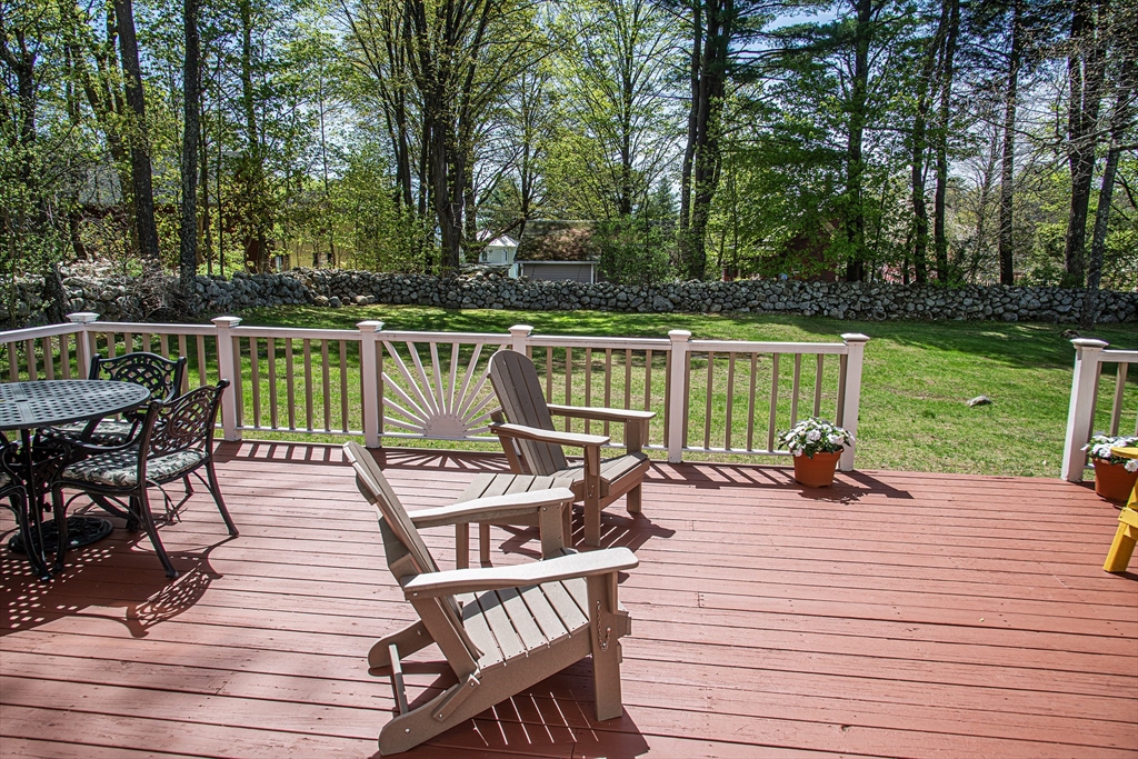 15 Evergreen Road Northampton, MA 01053 - Photo 7 of 34