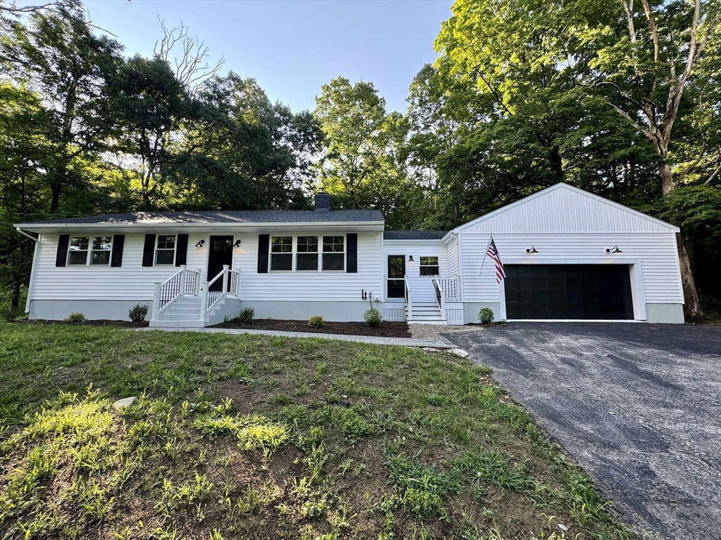 238 Arnold Road Sturbridge, MA 01518 - Photo 1 of 24