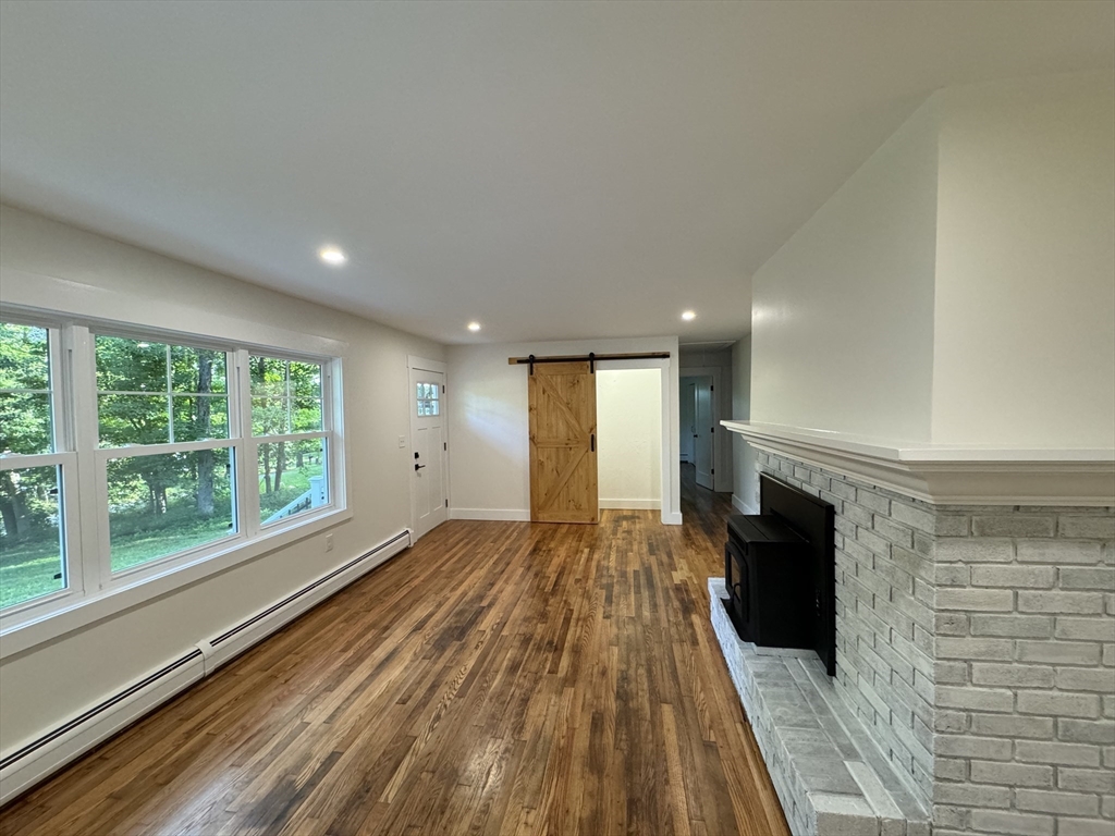 238 Arnold Road Sturbridge, MA 01518 - Photo 13 of 24