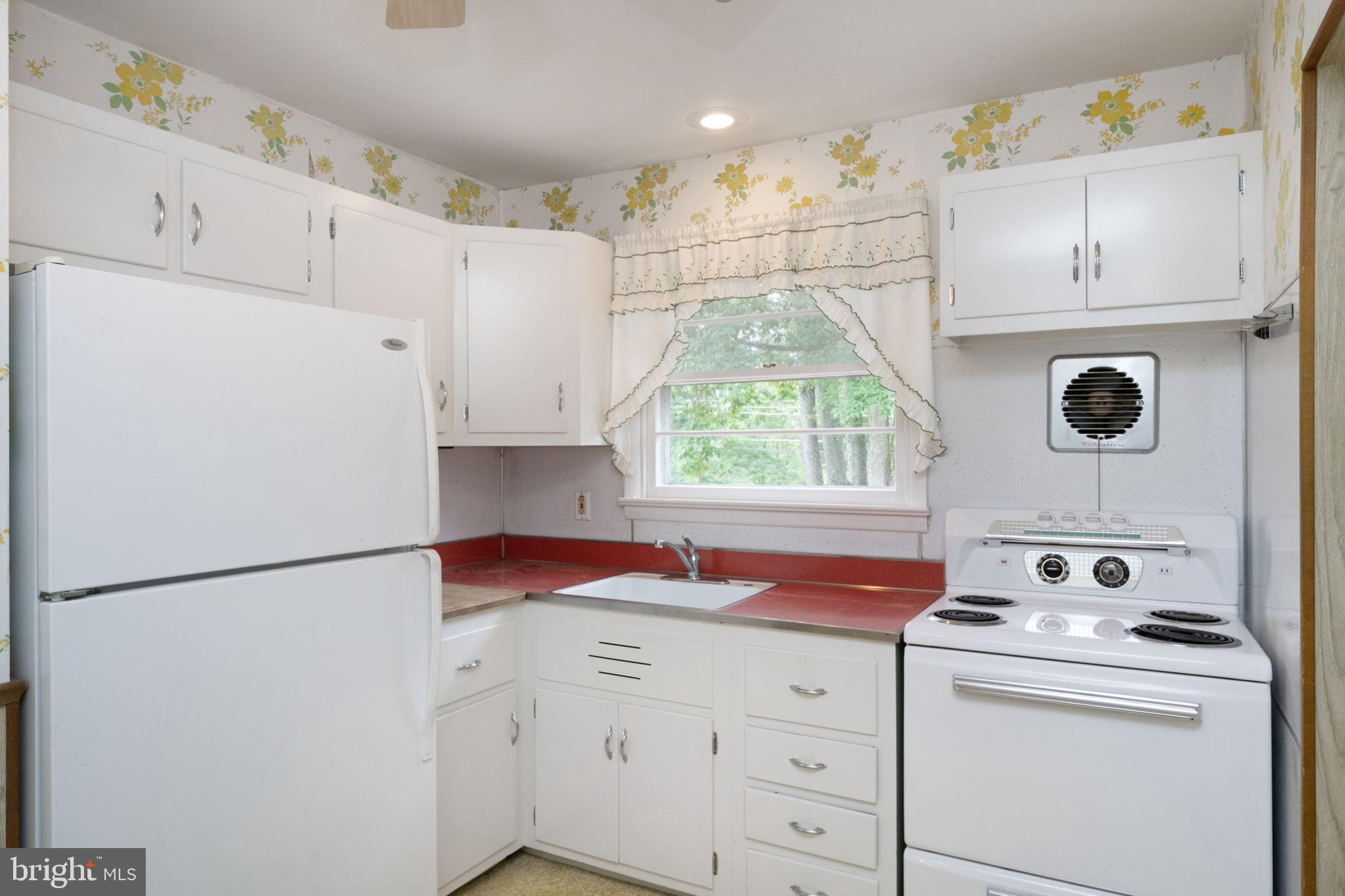 485 Adrian Road Collegeville, PA 19426 - Photo 9 of 23 Gallery Image 9