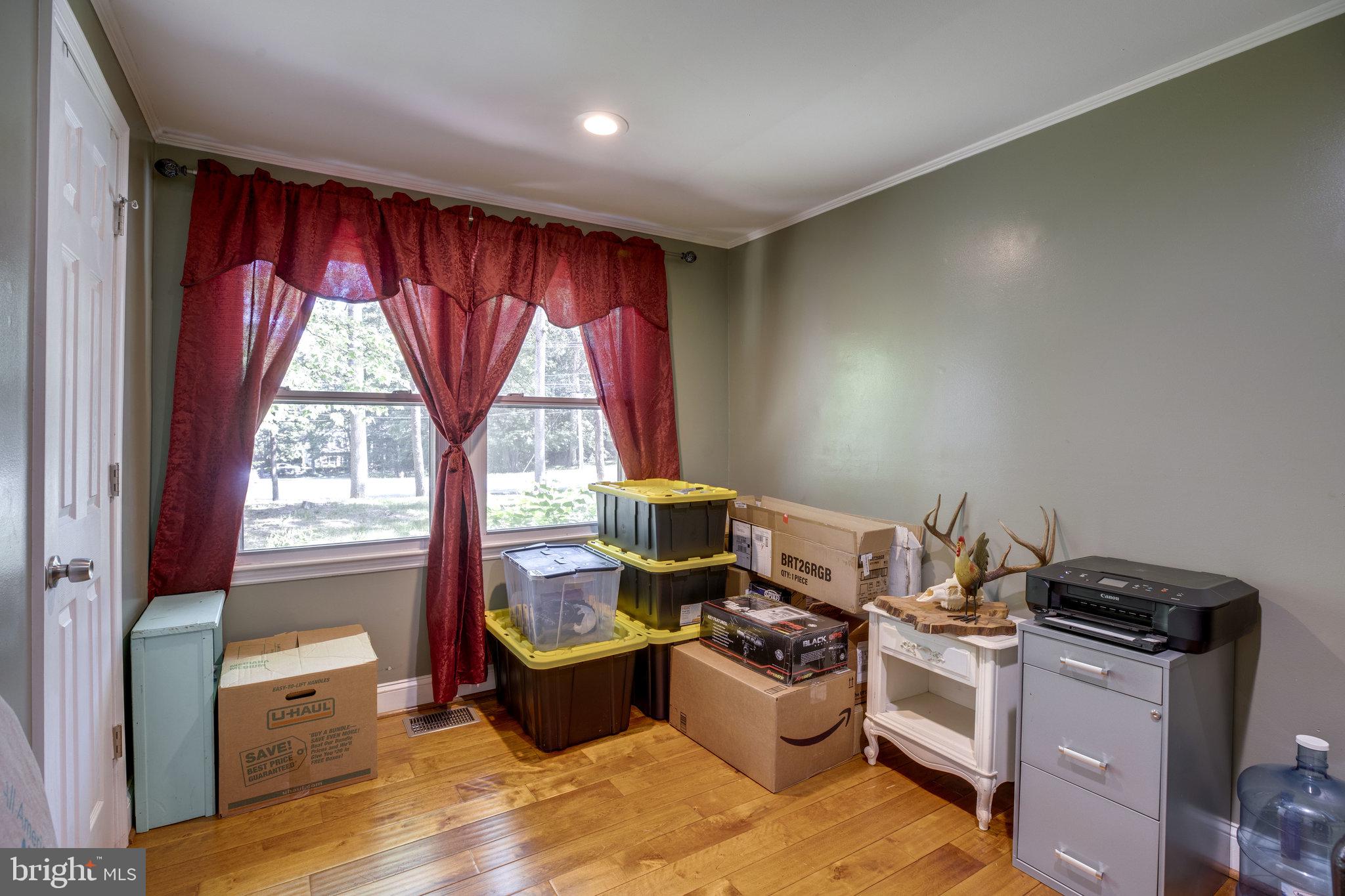 7287 Token Valley Road Manassas, VA 20112 - Photo 21 of 38 Secondary bedroom 2