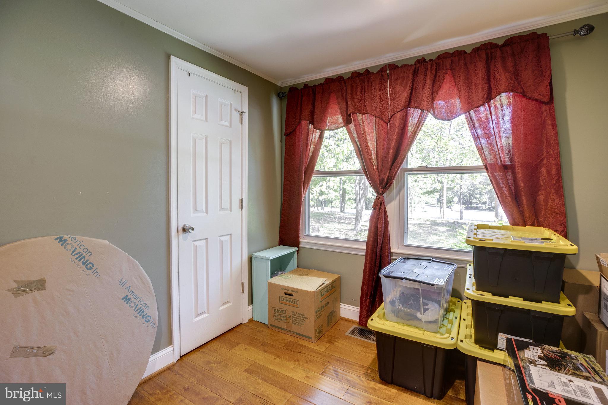 7287 Token Valley Road Manassas, VA 20112 - Photo 22 of 38 Secondary bedroom 2