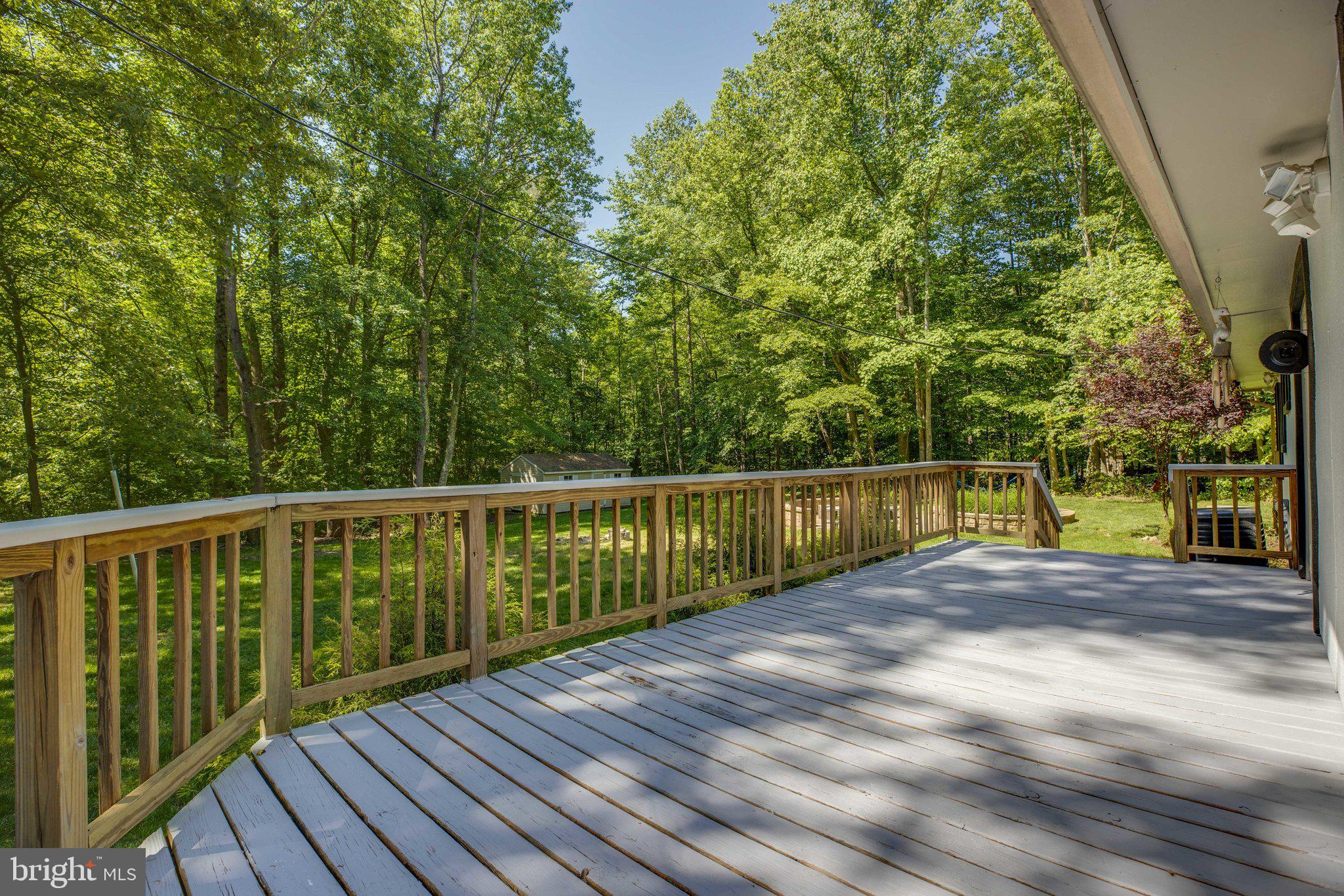 7287 Token Valley Road Manassas, VA 20112 - Photo 25 of 38 Wide spacious deck perfect for entertaining