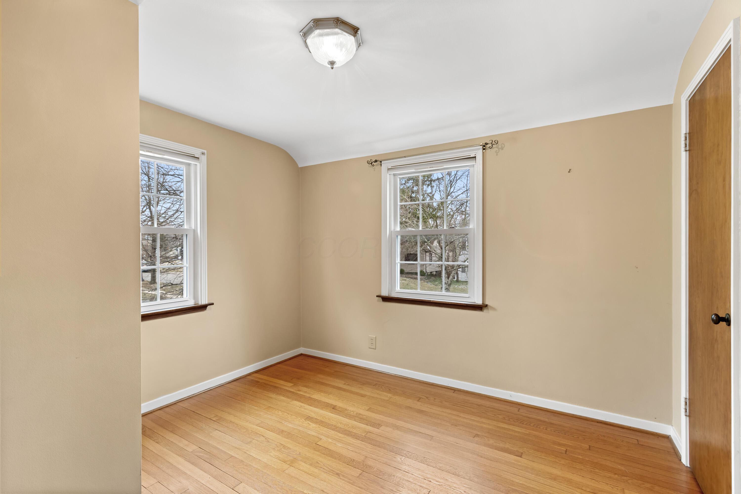384 Fallis Road Columbus, OH 43214 - Photo 21 of 28 384 Fallis Road-20.jpg-FULL