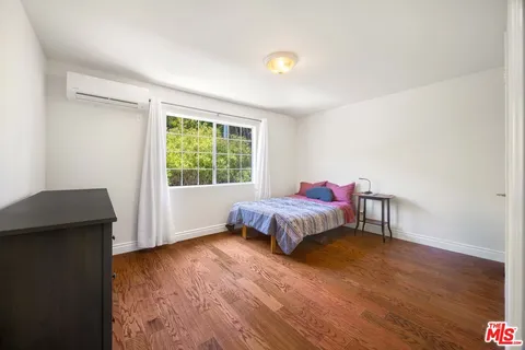 $2,197,000 | 3007 Dahlgren Avenue, Los Angeles, CA 90066