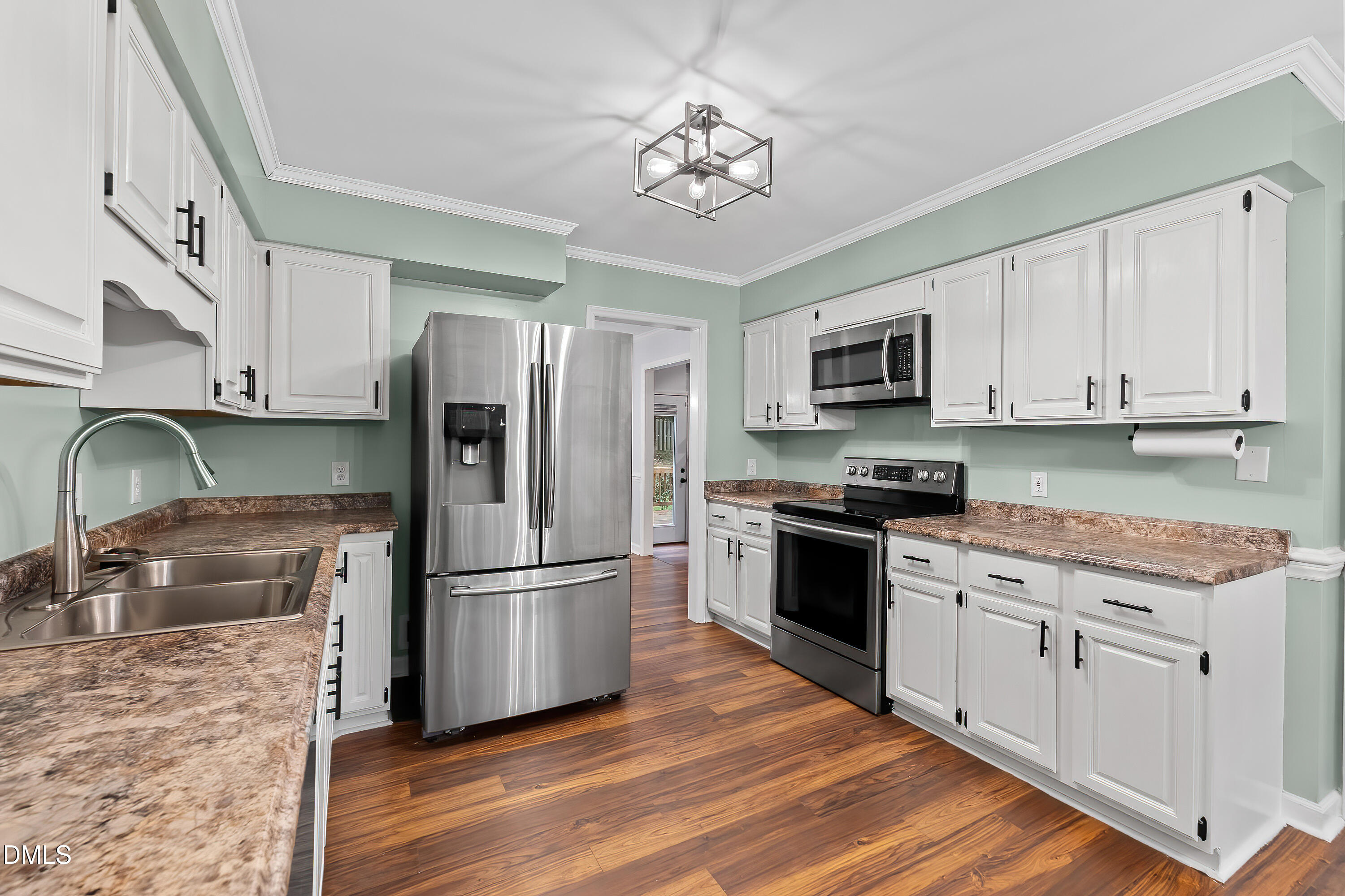 2205 Yorkgate Drive Raleigh, NC 27612 - Photo 20 of 49 20-2205 Yorkgate_7093