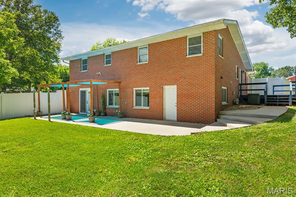 2364 Seminary Road Brighton, IL 62012 - Photo 18 of 57