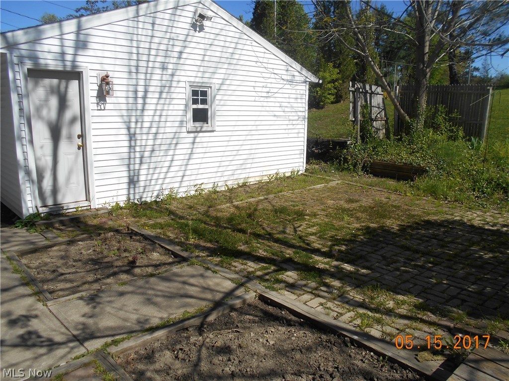 7995 Cedar Road Chesterland, OH 44026 - Photo 27 of 30
