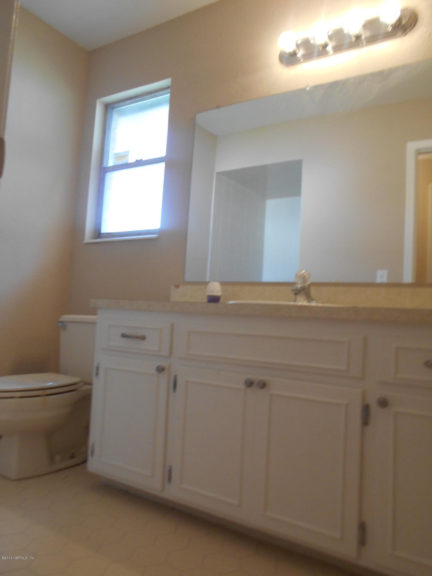 4822 Latimer Road South Jacksonville, FL 32257 - Photo 12 of 18 bathroom