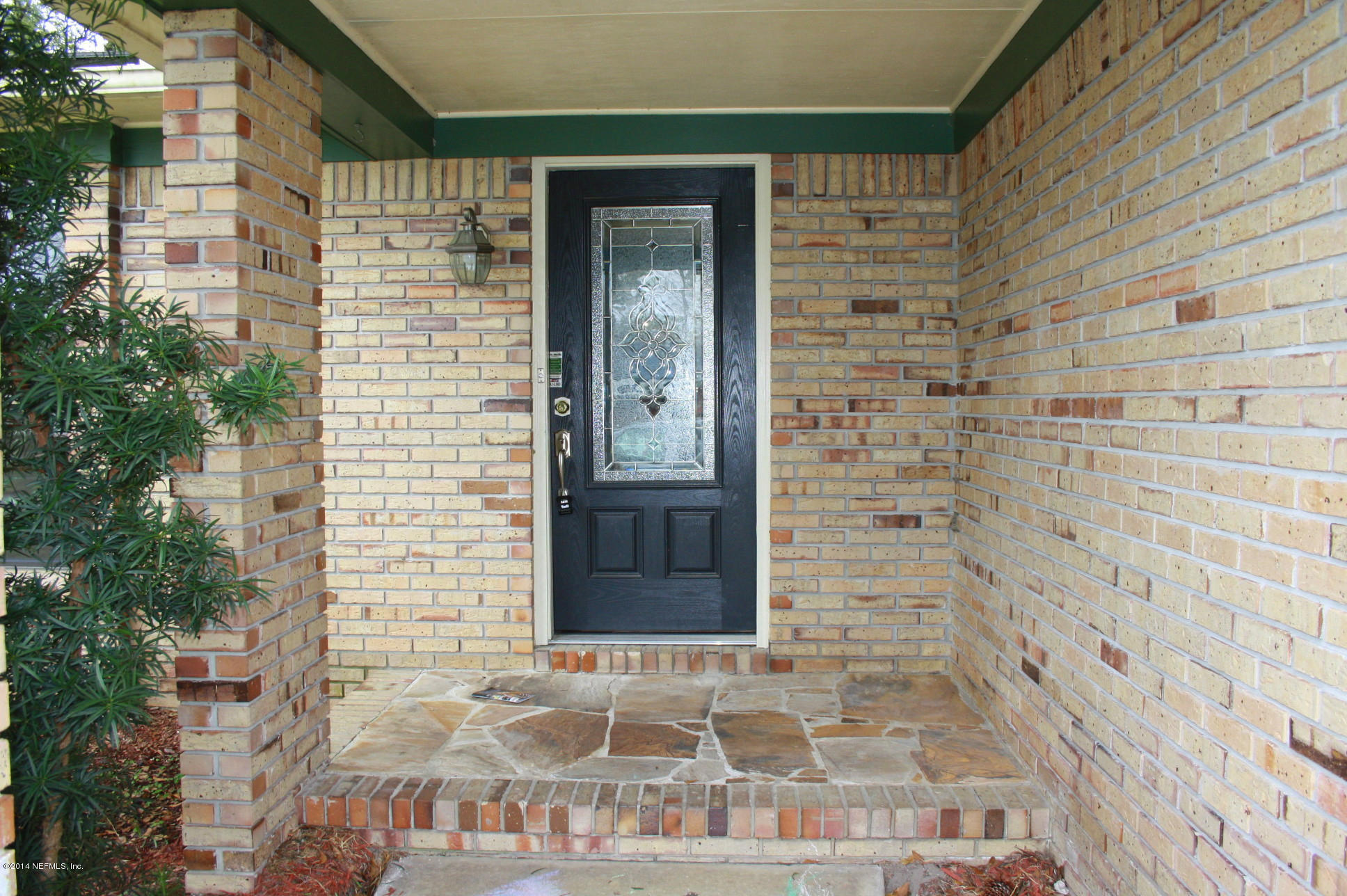 4822 Latimer Road South Jacksonville, FL 32257 - Photo 2 of 18 front