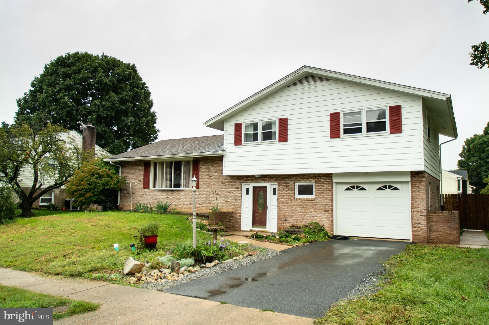 2156 Brockton Road Lancaster, PA 17601 - Photo 1 of 41 Gallery Image 1