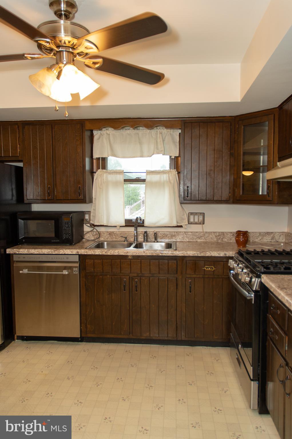 2156 Brockton Road Lancaster, PA 17601 - Photo 11 of 41 Gallery Image 11