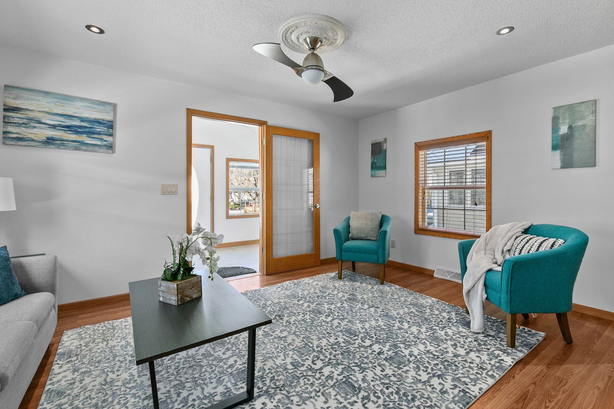 406 Wallace Street New London, WI 54961 - Photo 5 of 25